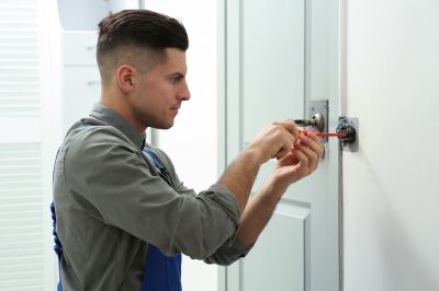 Commercial Window Caulking in Overland Park, KS